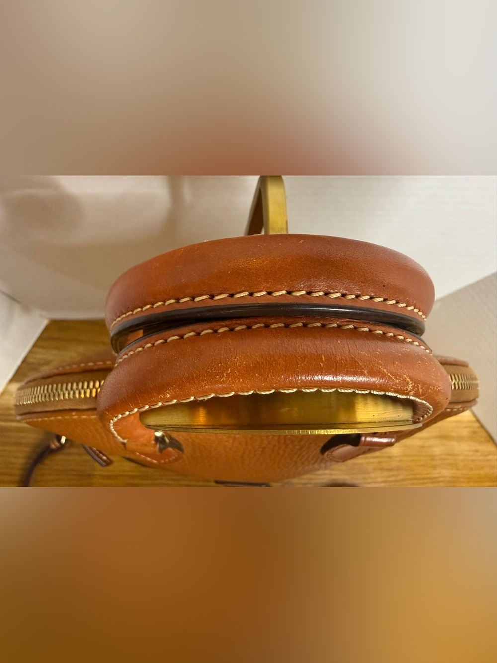 Dooney & Bourke Pebble Grain Leather Dome Satchel Tan Brown Zip Bag - Picture 3 of 16